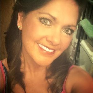 Meet your Posher, Deborah